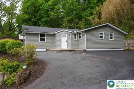 3803 Mangrove Drive