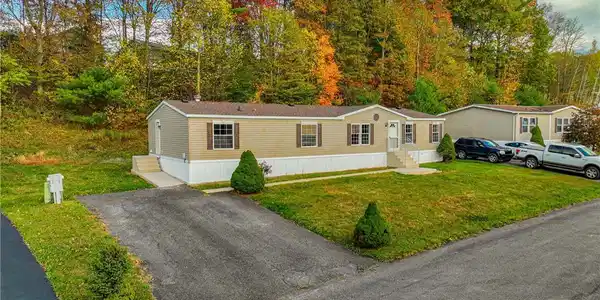 104 Kaysea Lane