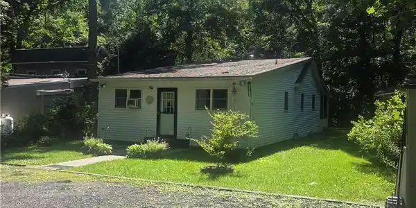 100 Creek Drive