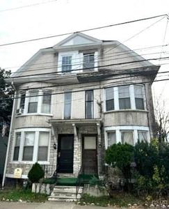 824 Wolf Avenue