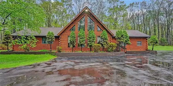22 Jonathan Point Drive