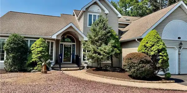 555 Eagle Drive