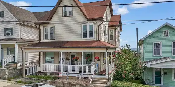 223 N 3rd Street