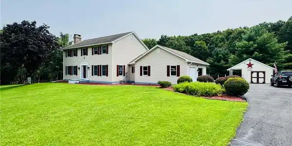 118 Crabapple Lane