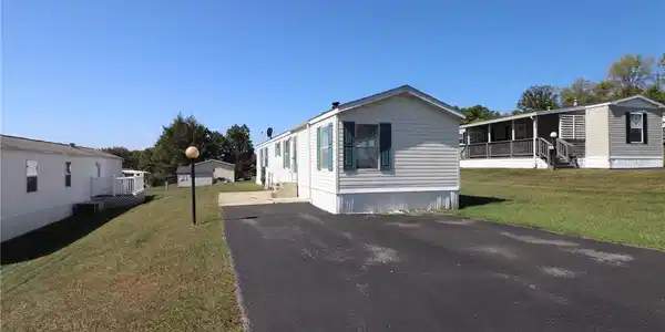 21 HillSide Place