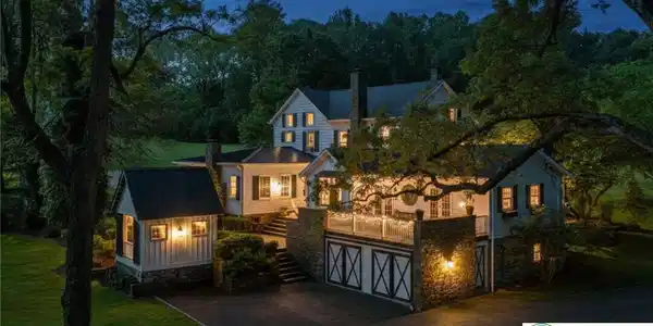 282 Crabapple Lane