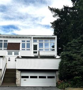 1214 Stanford Road