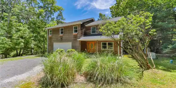152 Inverhouse Road