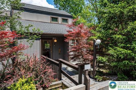 303 Cross Country Lane