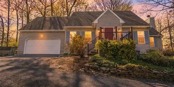 631 Bishops Place
