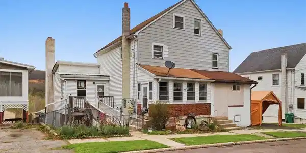 831 Ridge Street