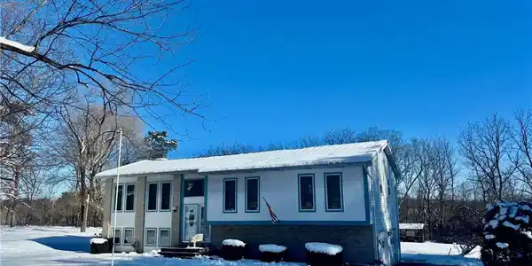 372 Oxford Circle