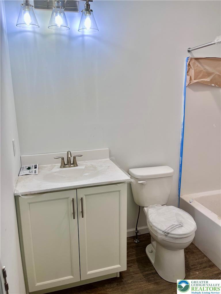 Image 3: 2nd floor full bath. nearing completion.