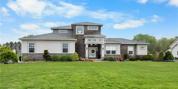 1367 Colony Lane