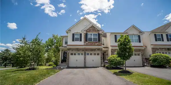 4368 Lenni Circle