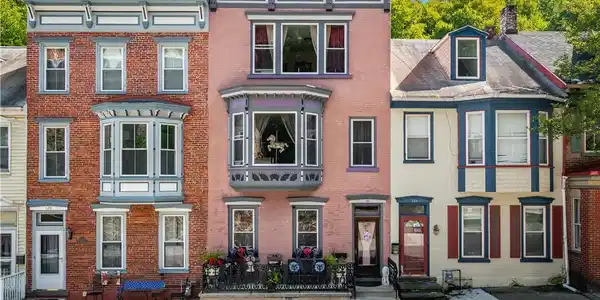 131 W Broadway
