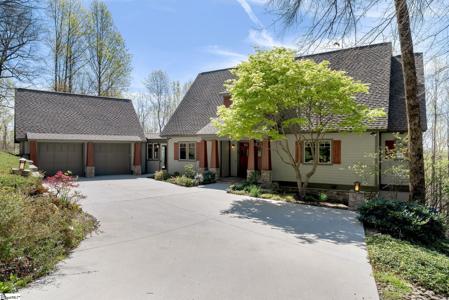 33 Witch Hazel Trail