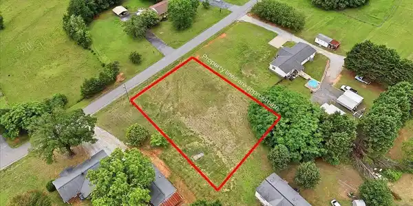 00 Shelton Road