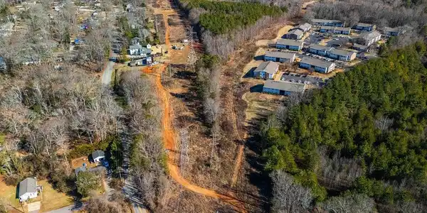 00 Crestwood Drive