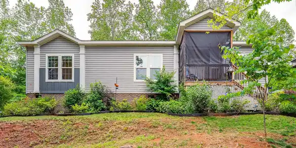 25 Valley Road