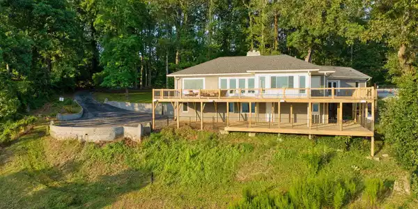 967 Altamont Road