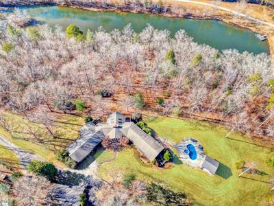 2876 Table Rock Road