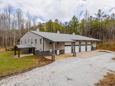 114 Hudson Circle