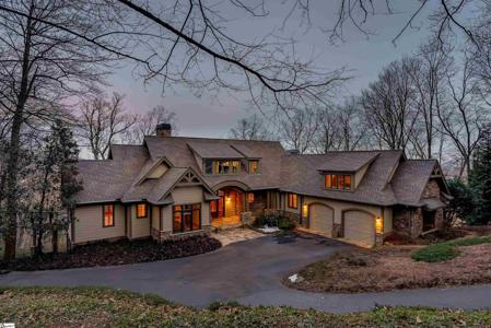 8 Goshawk Drive