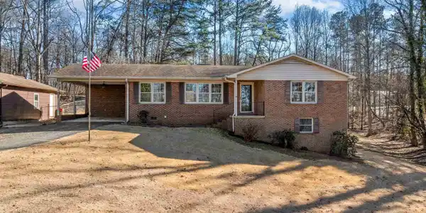 1240 Dickson Road