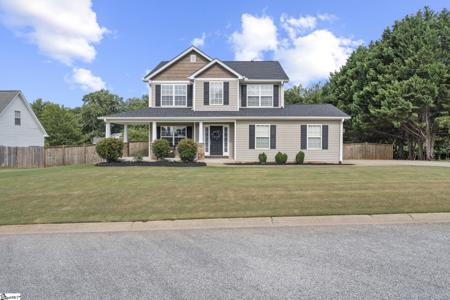 112 Rustcraft Drive