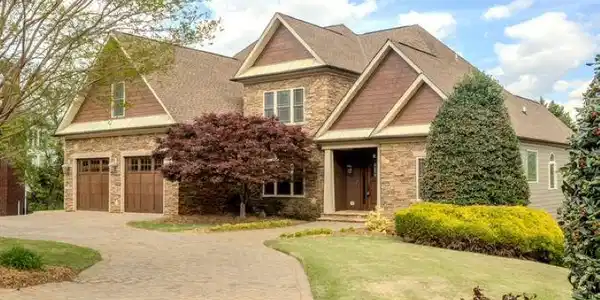 128 Paris Glen Way