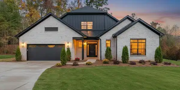 313 Stillwaters Bay Drive