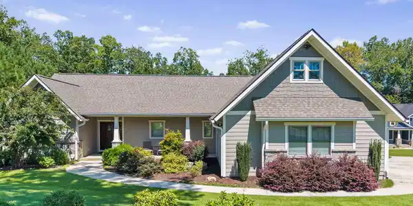5 Maxfli Court