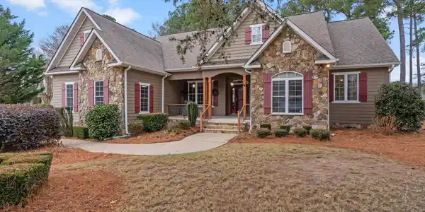 32 Laurelcrest Lane