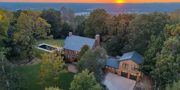 220 Lake Circle Drive