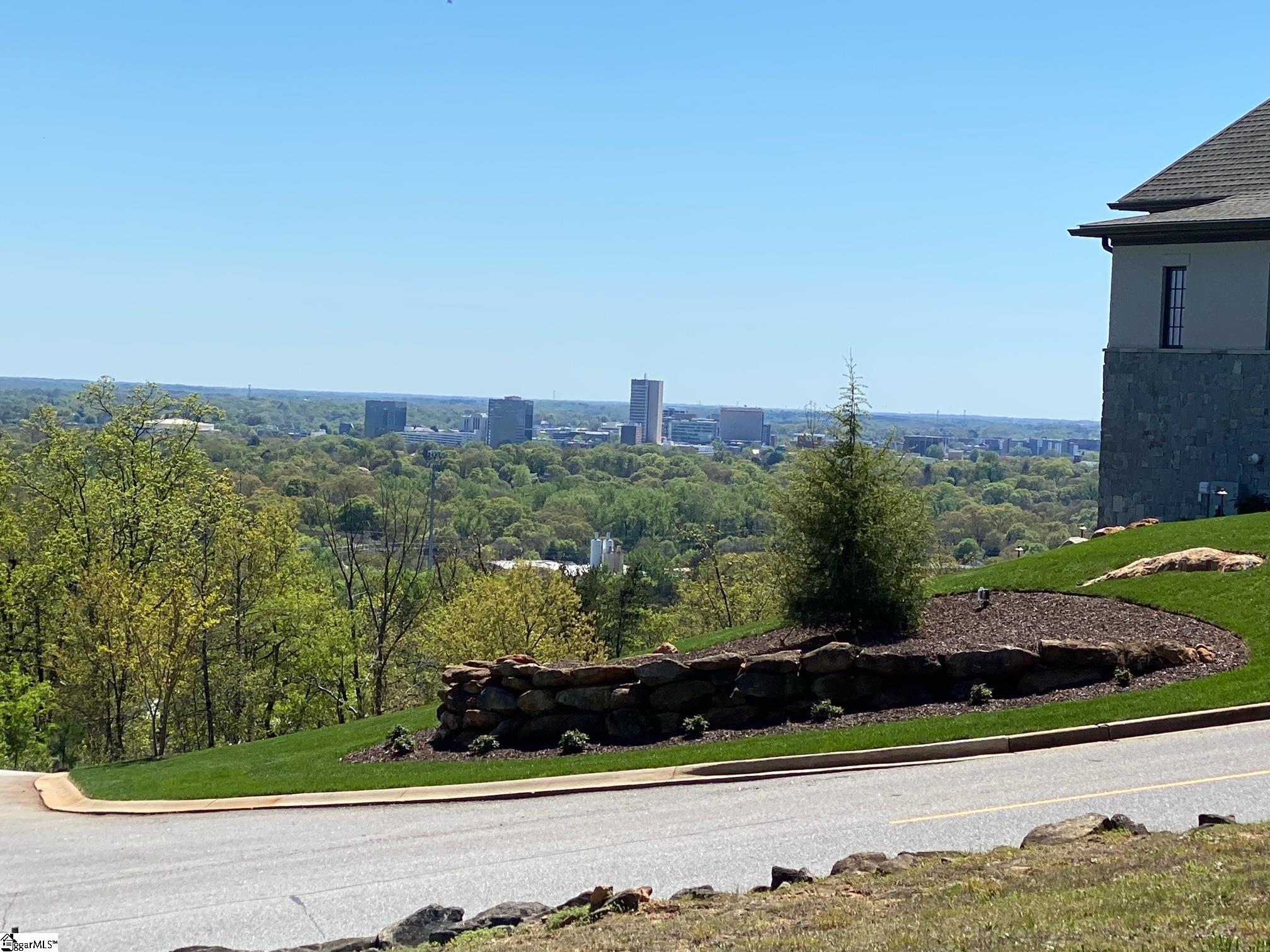 Image 4: View of Downtown Greenville from lot