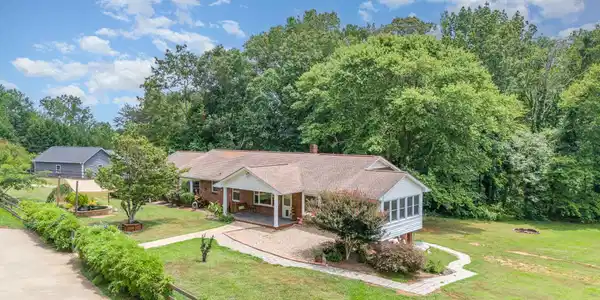 201 Carpenter Drive
