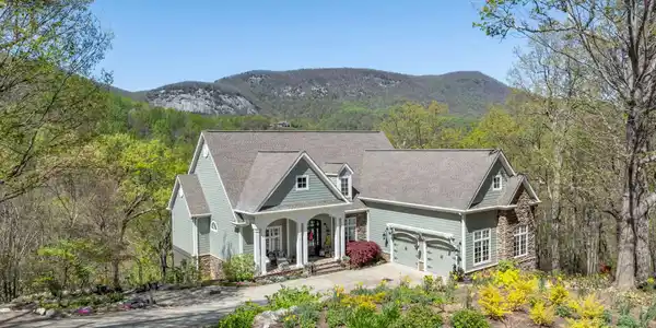 33 Eagle Rock Road
