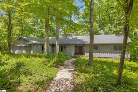 2109 Moorefield Memorial Highway