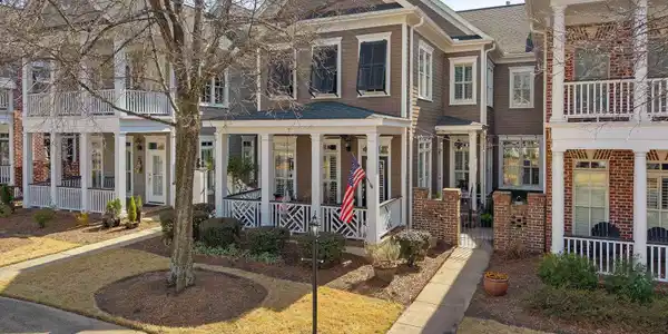 9 Rivoli Lane