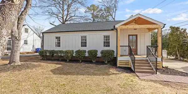 29 Fore Avenue