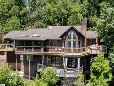 875 Altamont Road
