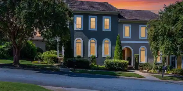5 Savona Drive