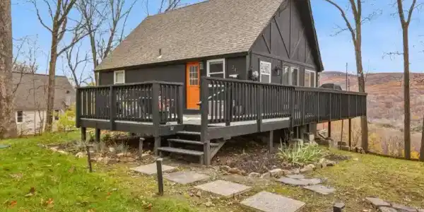 24 Peach Tree Rd