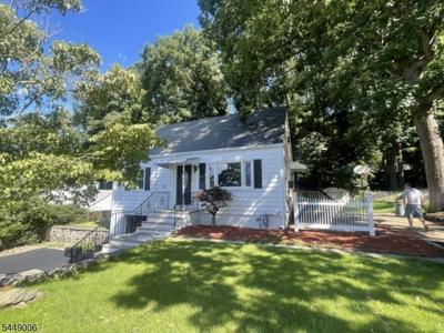18 Oakwood Ter