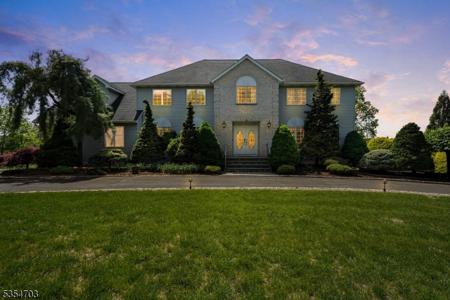 33 Sylvan Dr
