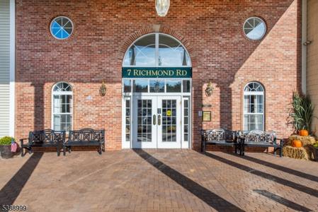 7311 Richmond Rd