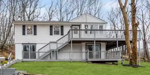 4 Toledo Ct