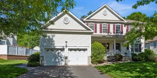 22 Hill Hollow Rd