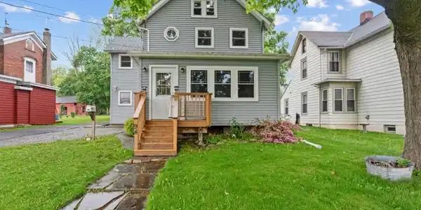 94 Newton Ave